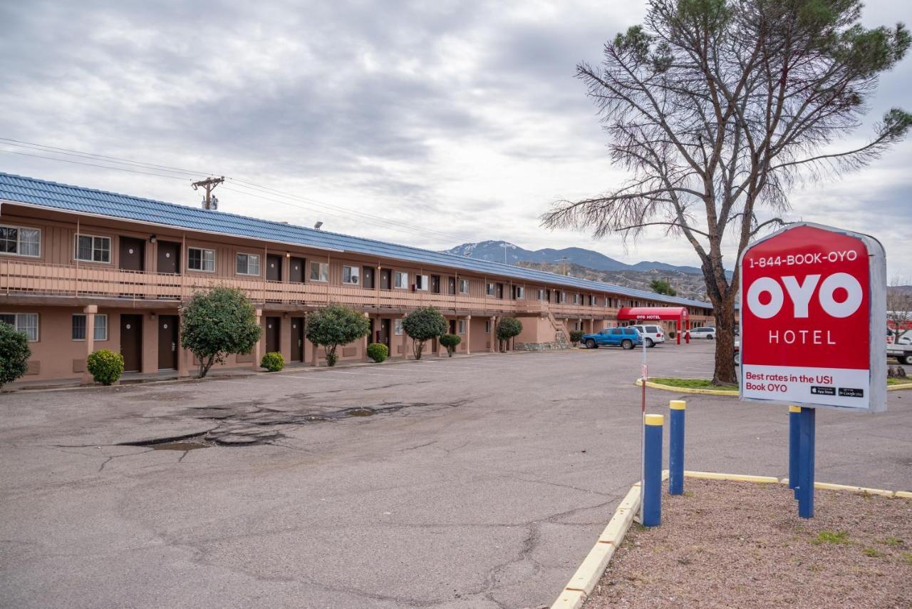 Oyo Hotel Globe / Miami Az - Highway 60 المظهر الخارجي الصورة
