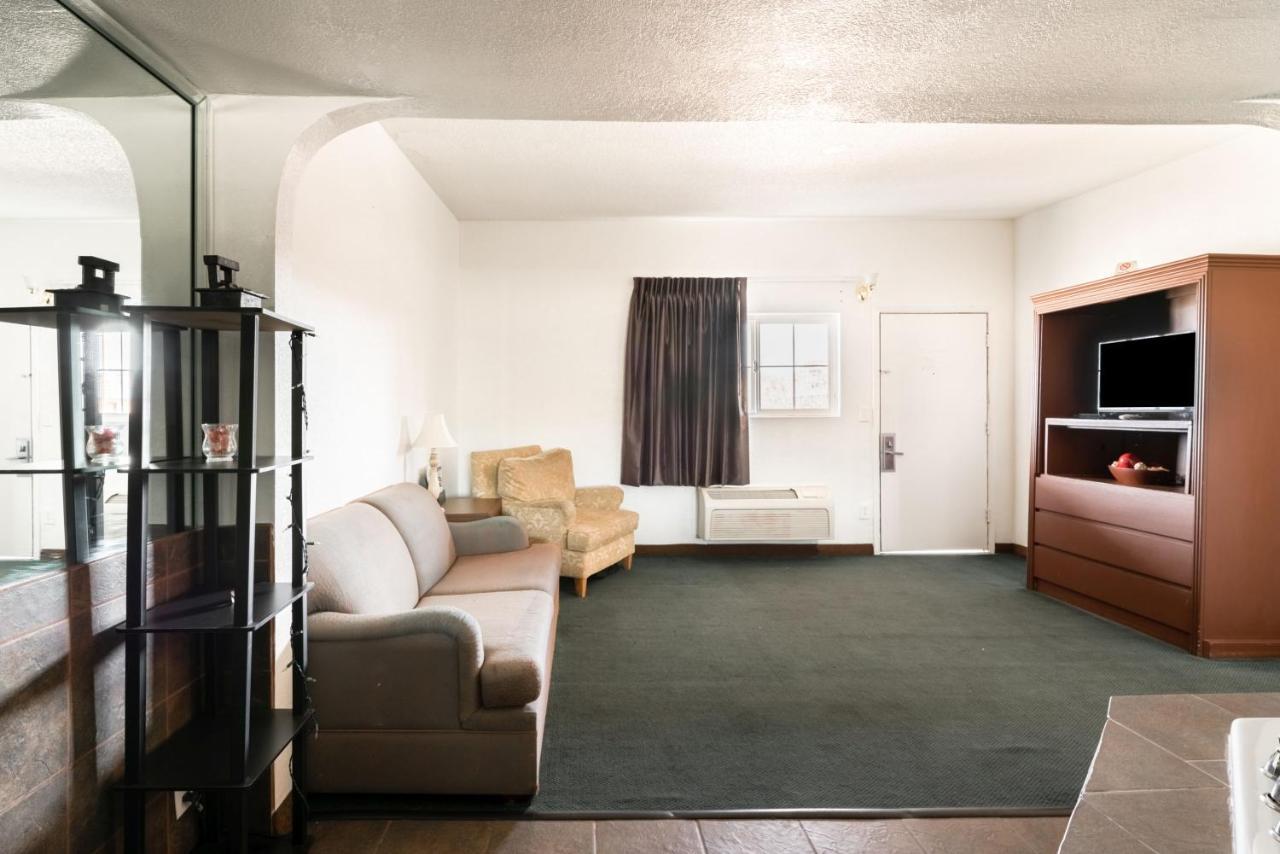Oyo Hotel Globe / Miami Az - Highway 60 المظهر الخارجي الصورة