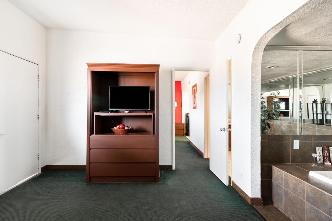 Oyo Hotel Globe / Miami Az - Highway 60 المظهر الخارجي الصورة